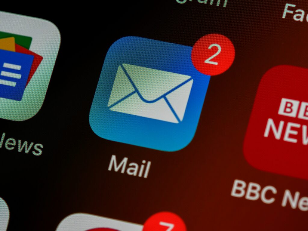 iPhone email icon